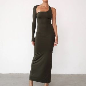 Charcoal clothing Ryleigh Maxi Dress (Burnt Olive)